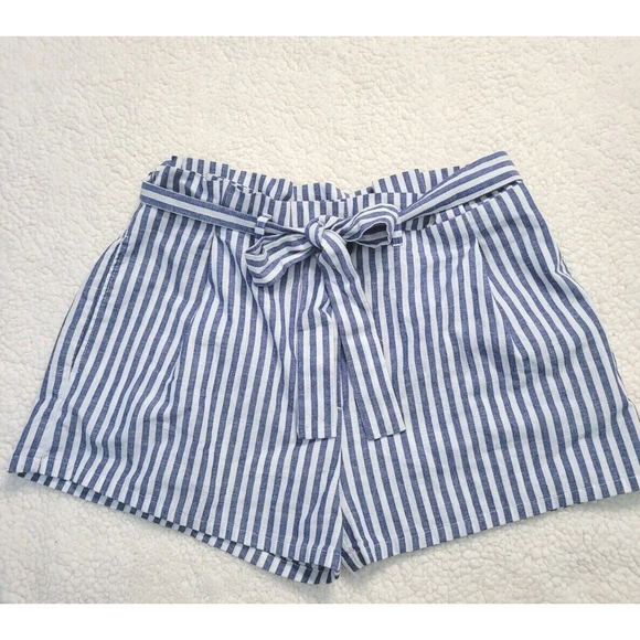 [22] Love Tree Women's Blue White Stripped Paperbag Shorts- Size M - Picture 1 of 4